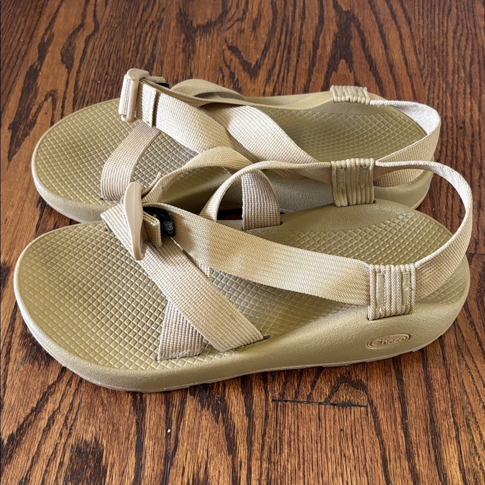 Chaco Men’s Z/1 Classic Adjustable Strap Sandal, Size 10, Tan/Beige - Picture 2 of 7